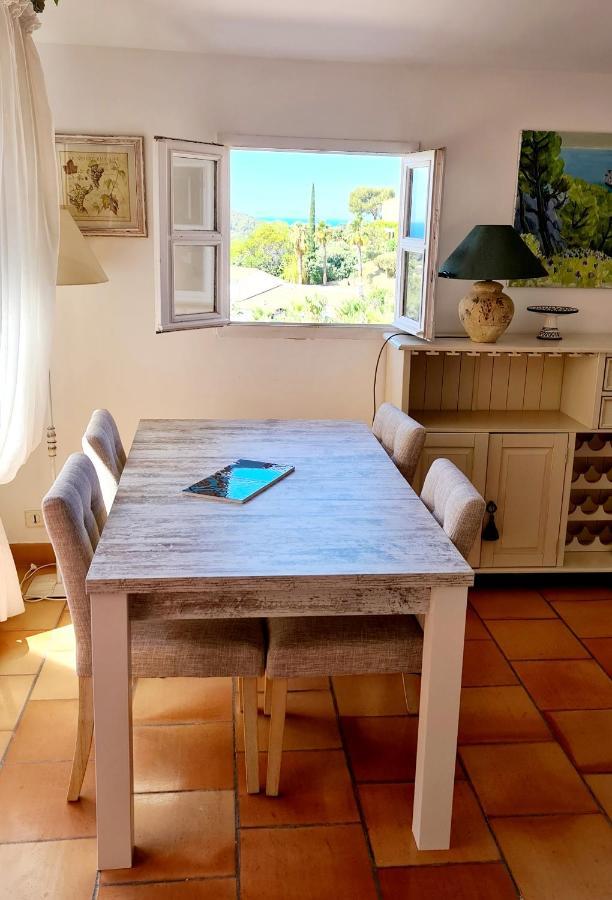 Hameau Des Amandiers - Vue Mer, Golf Et Vignes Apartment Saint-Cyr-sur-Mer Ngoại thất bức ảnh