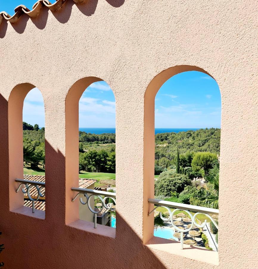 Hameau Des Amandiers - Vue Mer, Golf Et Vignes Apartment Saint-Cyr-sur-Mer Ngoại thất bức ảnh