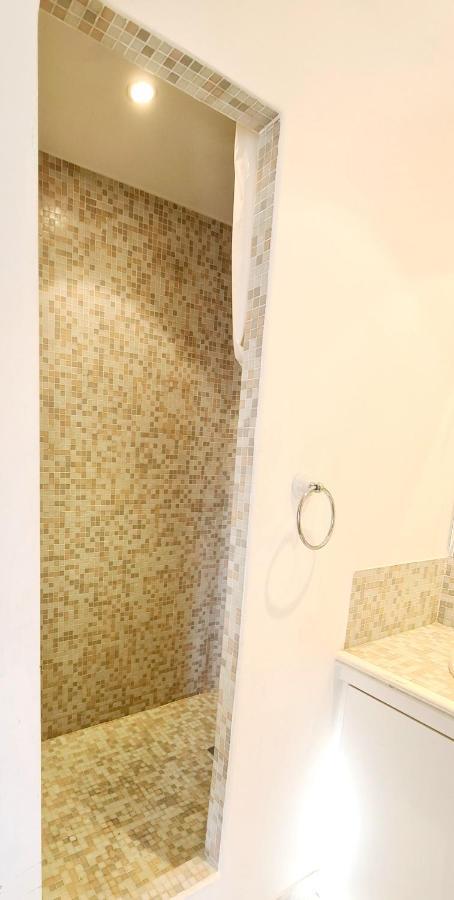 Hameau Des Amandiers - Vue Mer, Golf Et Vignes Apartment Saint-Cyr-sur-Mer Ngoại thất bức ảnh