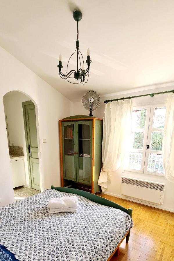 Hameau Des Amandiers - Vue Mer, Golf Et Vignes Apartment Saint-Cyr-sur-Mer Ngoại thất bức ảnh